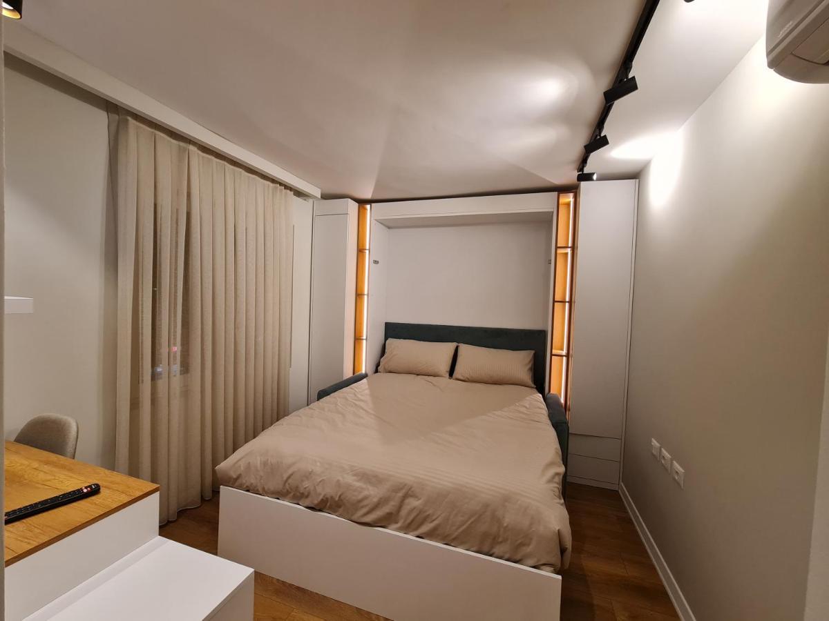 Adore - Modern Studio تيرانا المظهر الخارجي الصورة