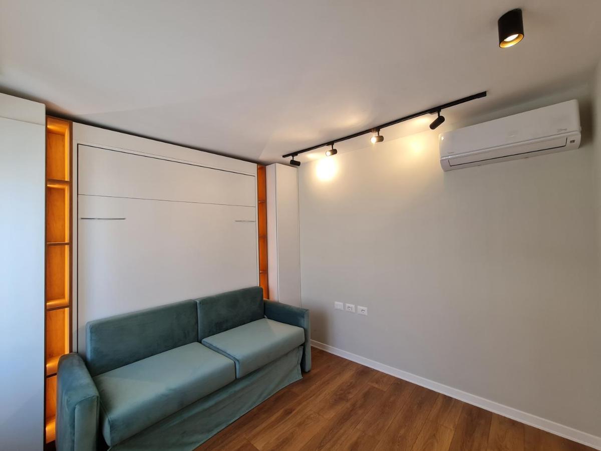 Adore - Modern Studio تيرانا المظهر الخارجي الصورة